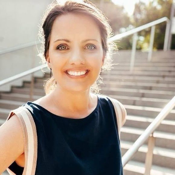 Meet your Posher, Diana - Picture 1 of 1